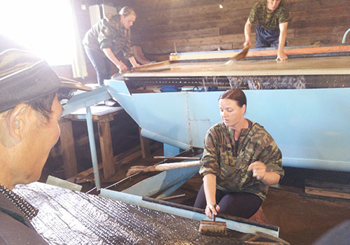 俄羅斯礦區洗金 