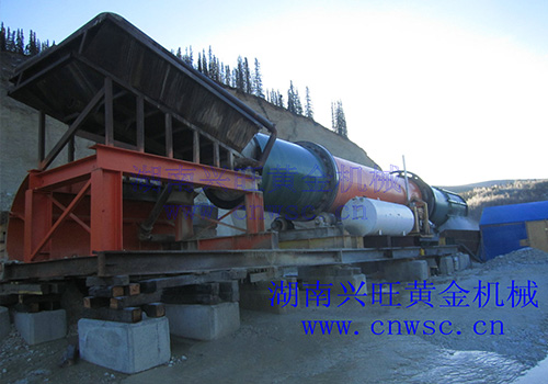 脫泥選金機作業(yè)中